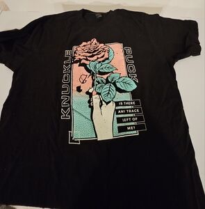 MEDIUM KNUCKLE PUCK TSHIRT